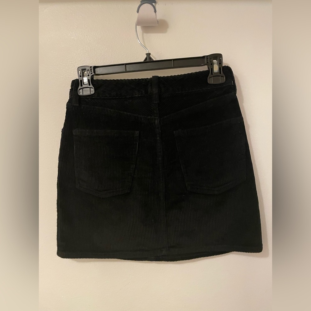 Wilfred free black corduroy Aaliyah Skirt - Picture 3 of 4